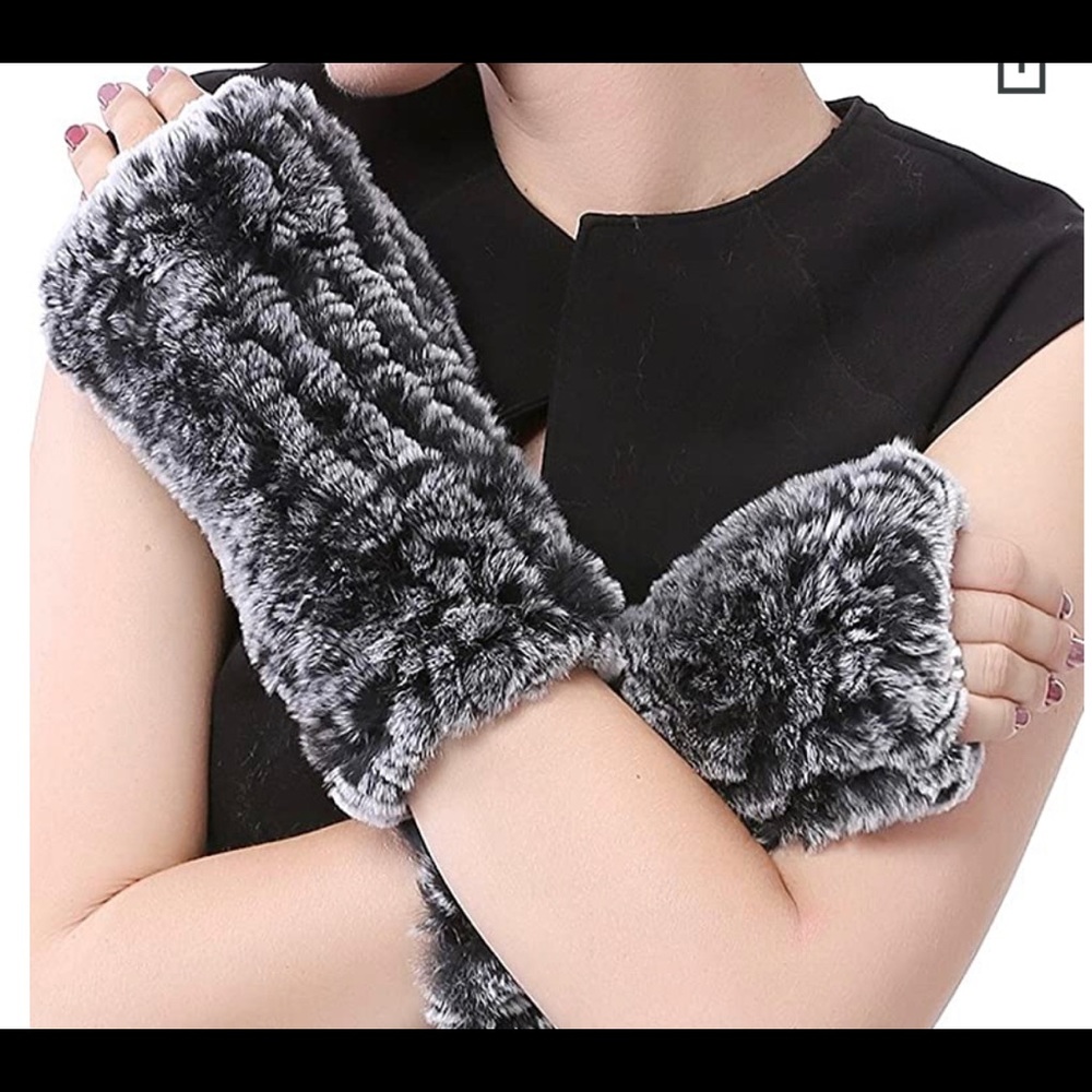 Host Pick ****Fur Gloves 100%Rabbit Fur Mittens - Picture 4 of 8